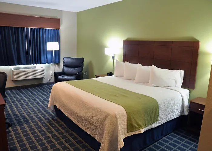 Brookstone Lodge & Suites - Emmetsburg