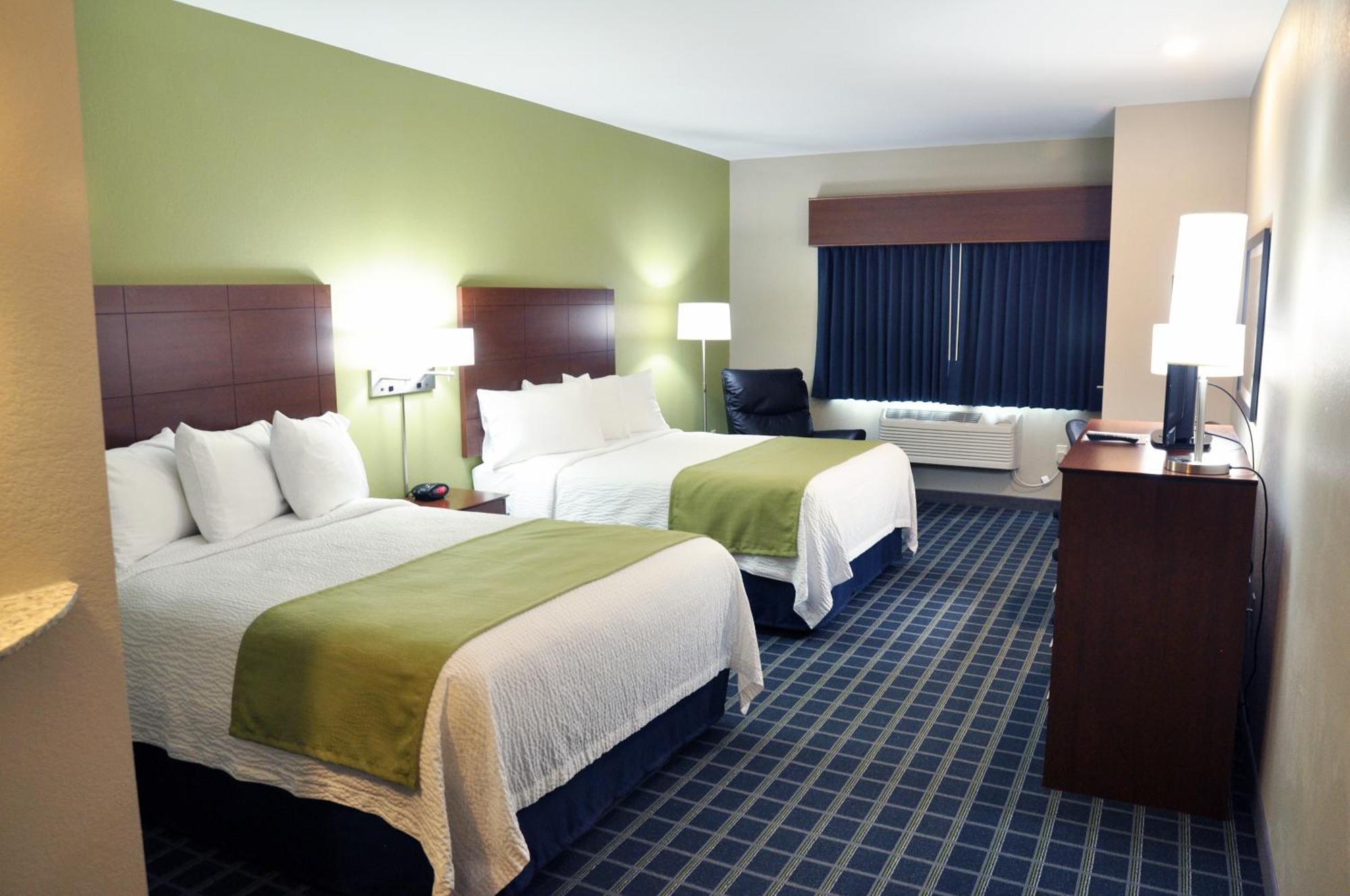 Brookstone & - Hotel Emmetsburg